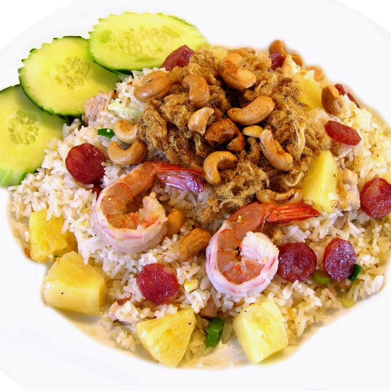 Pineapple Fried Rice: A Thai Delight